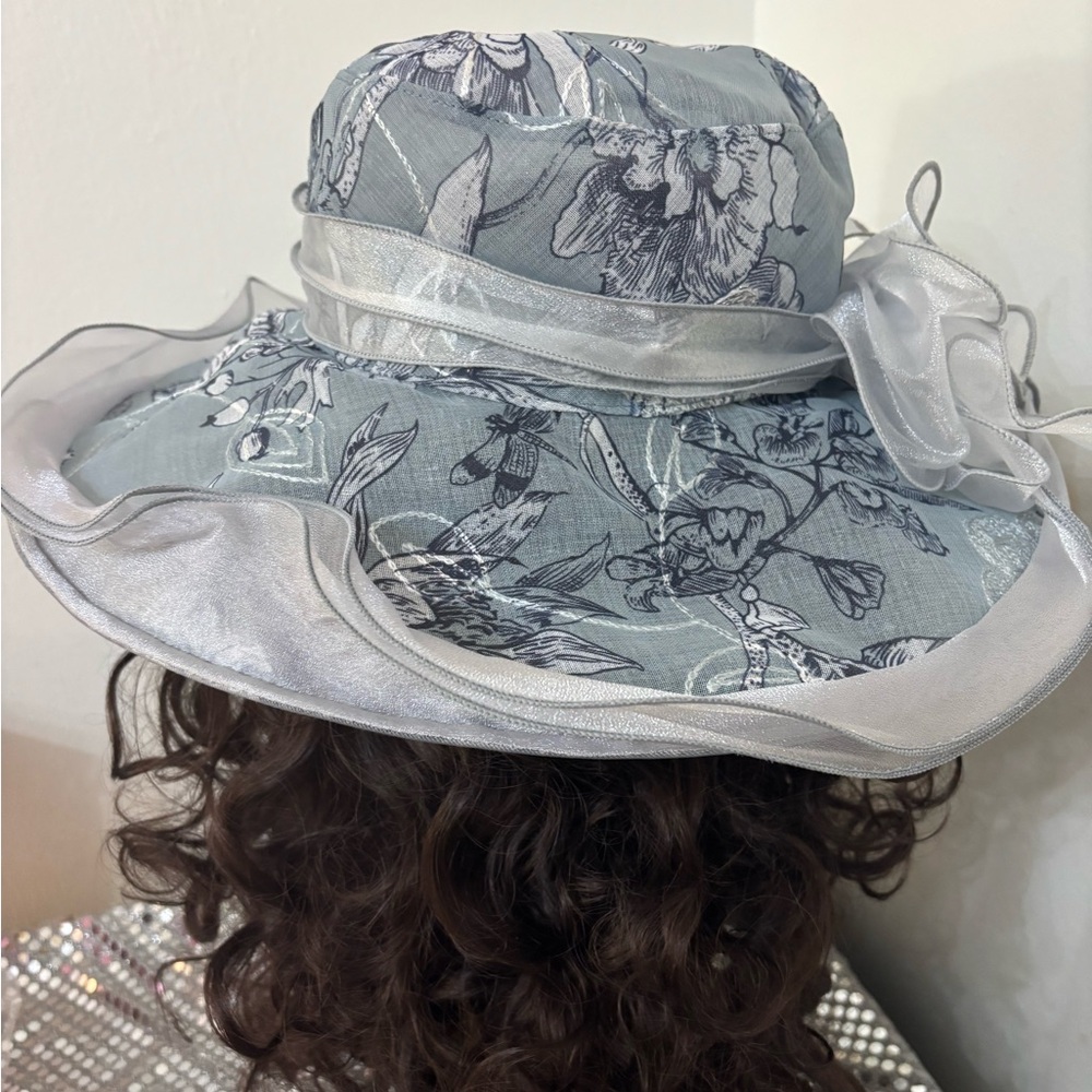 Elegant Silver Women's Hat wedding formal derby - Picture 3 of 4